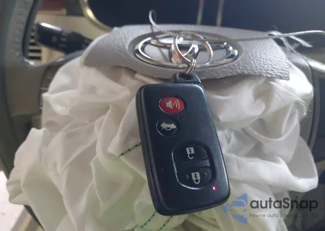 2011 Toyota Avalon Limited z USA, uszkodzony, nr VIN 4T1BK3DBXBU386286